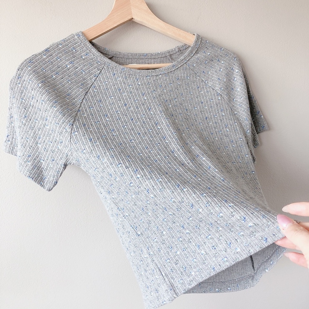 American Eagle ribbed tee grey tshirt AE women’s large floral shirt top - Picture 5 of 16